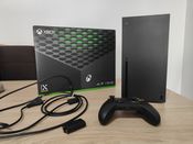Xbox Series X 1TB y mando con batería original. 