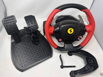 Thrustmaster Ferrari 458 Spider vairas su pedalais Xbox Series S/X ir ONE S/X