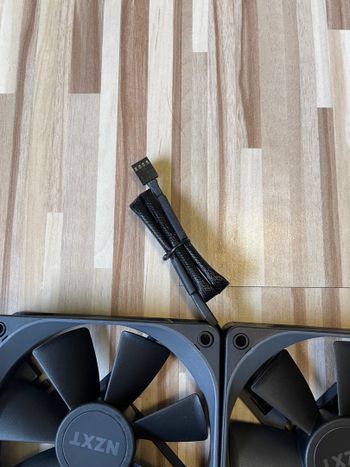 NZXT FN V2 120 mm Black / White Single PC Case Fan