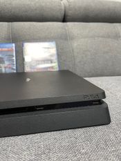 Ps4 slim + 2 žaidimai for sale