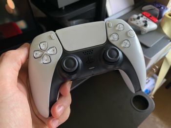 Sony Playstation 5 Dualsense White Controller / Pultelis 
