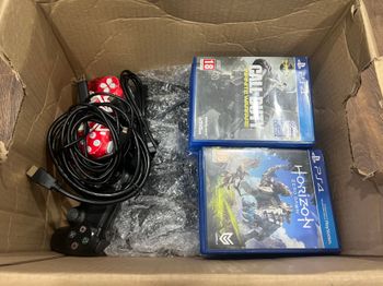 Redeem PlayStation 4 Slim, Black, 500GB/2 pultai/10 žaidimu