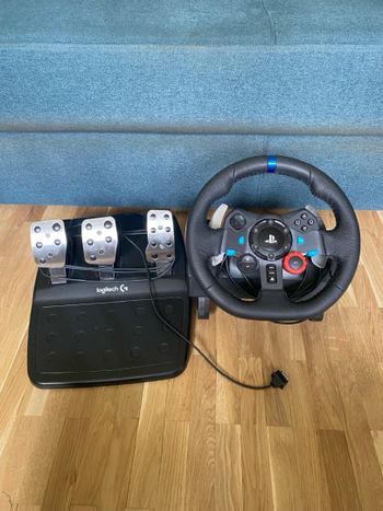 Logitech g29 Vairas ir pedalai