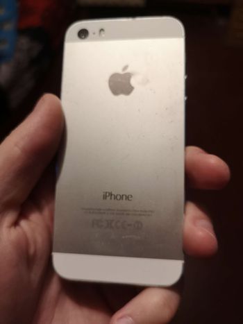 Get Apple iPhone 5s 32GB White/Silver