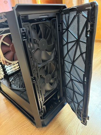 Parduodu i9-13900K 128GB RAM 2TB SSD MSI MAG Z690 mb