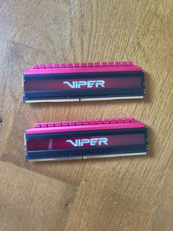 Patriot Viper 4 16 GB (2 x 8 GB) DDR4-3733 Red / Black PC RAM