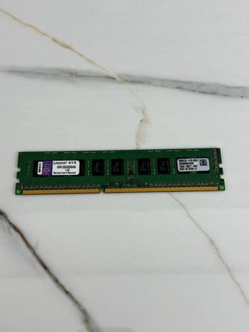 Kingston 4 GB (1 x 4 GB) DDR3-1333 Black / Green PC RAM