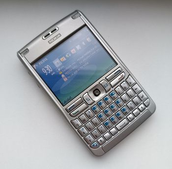 Nokia E61