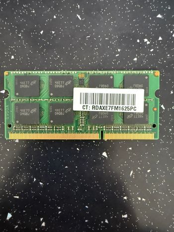 Micron 8 GB (1 x 8 GB) DDR3-1600 Green PC RAM
