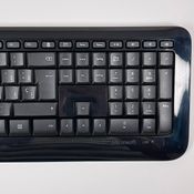 Microsoft Wireless Keyboard 850, Black for PC/Mac - Sleek and Simple Design
