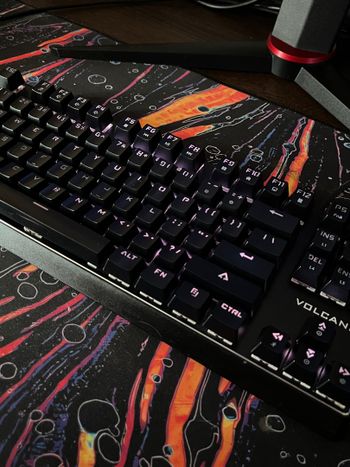 Modecom Lanparty Volcano RGB Brown switches