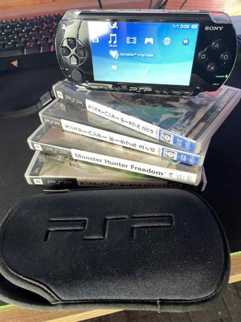 Get PSP 1000, Black, 32MB