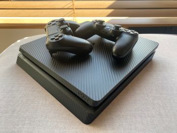 PlayStation 4 Slim, Black, 500GB