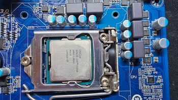 Gigabyte GA-H61MA-D2V