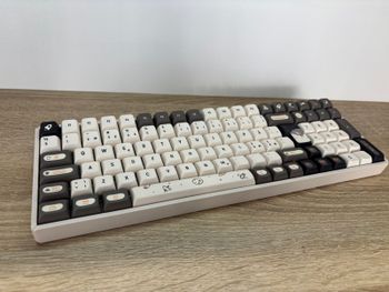 IQUNIX F97 keyboard