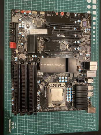EVGA 131-GT-E767-TR Intel X58 ATX DDR3 LGA1366 3 x PCI-E x16 Slots Motherboard