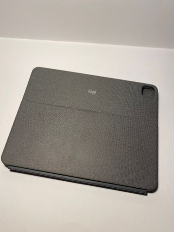 Logitech Combo Touch iPad Pro 12.9” 4th ir 5th gen klaviatūra tablet keybord for sale