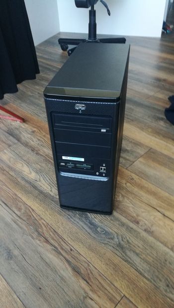 Core 2 Quad Q9300 550 Ti 4 RAM