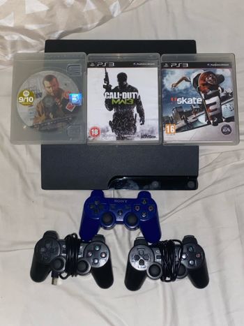 Playstation 3 Slim (PS3 Slim) 320GB