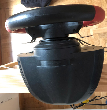 VOLANT THRUSTMASTER T150 Ferrari