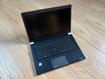Toshiba Tecra X40-E, 14”