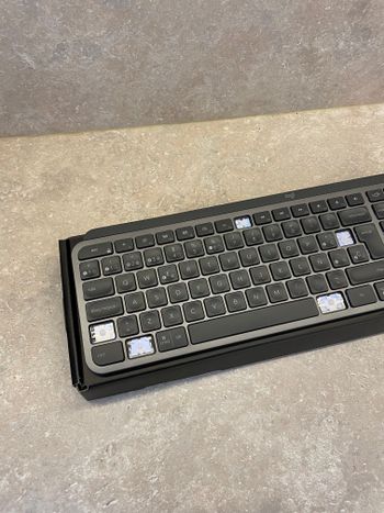 Logitech MX Keys belaidė klaviatūra