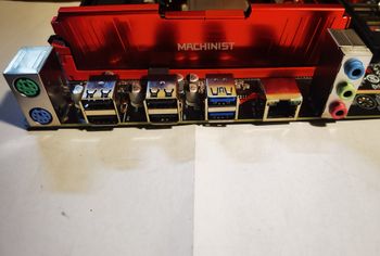 MACHINIST X99-RS9, i7-5820K 3.6 GHz -6 cores, 32 GB Ram