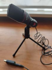 Trust GXT 212 mikrofonas su trikoju