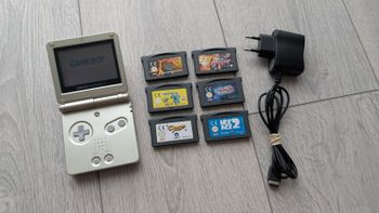Game Boy Advance SP AGS-001 + 6vnt žaidimai