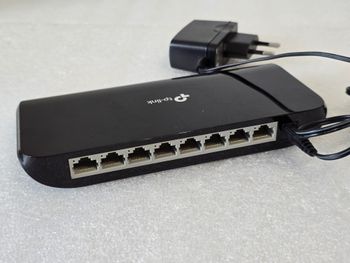 TP-Link SG1008D tinklo komutatorius Gigabit Ethernet (10/100/1000) for sale