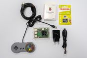 Naujas Raspberry Pi 3B pilnai sukomplektuotas su pultu ir virš 700 SNES žaidimų!