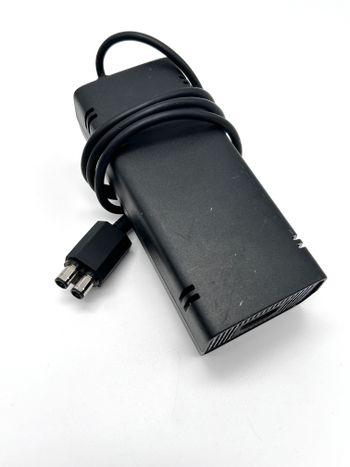 Xbox 360 S Slim 250GB Žaidimų Konsolės Juodas Rinkinys
