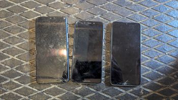 Parduodu 3 telefonus 
