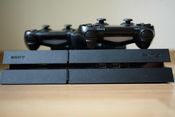 PlayStation 4, Black, 1TB