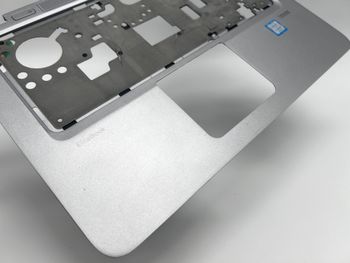 HP EliteBook 820 G4 Palmrest 821692-001 6070B0886101