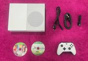 Xbox One S, White, 500GB+ 2 žaidimai