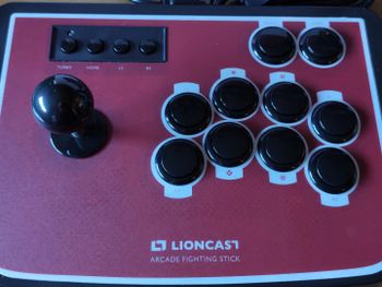 Get Arcade Stick Lioncast USB y PlayStation 