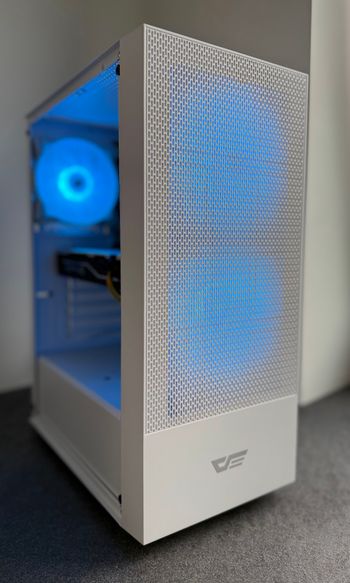 Naujai surinktas žaidimų kompiuteris i7/RX 580 8GB/16GB RGB!!