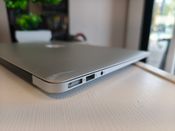 Get Macbook Air 2017 laptop