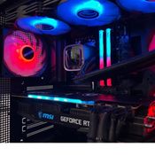 Galingas Juodas Kompiuteris su RTX 3080 Ti ir Ryzen 5 9600x