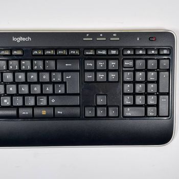 Logitech K520 Wireless Keyboard PC Mac Chrome Unifying Receiver Black
