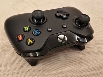 Buy Xbox One pultelis