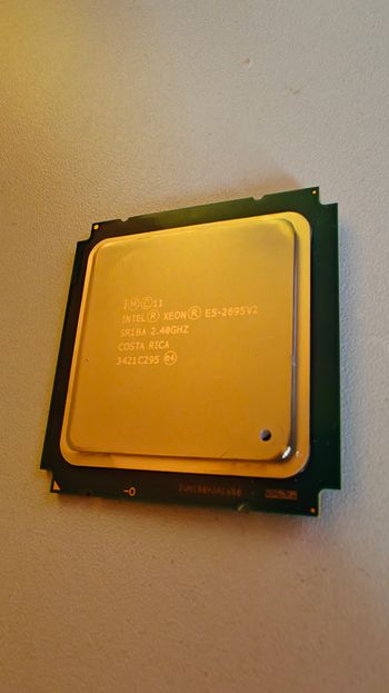 Intel Xeon E5-2695 V2 2.4-3.2 GHz LGA2011 12-Core CPU