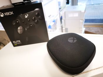 Xbox One Elite Series 2 Pultas