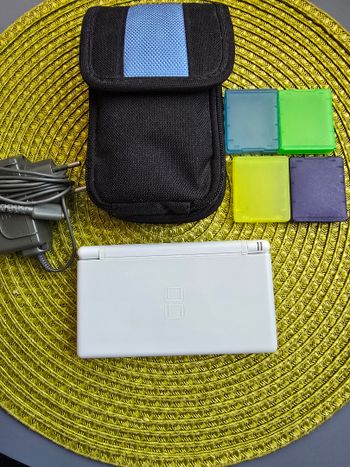 Nintendo DS Lite 