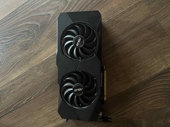 Asus Radeon RX 5600 XT 6 GB 1247-1770 Mhz PCIe x16 GPU
