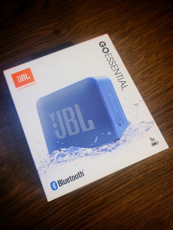 JBL Go Essential